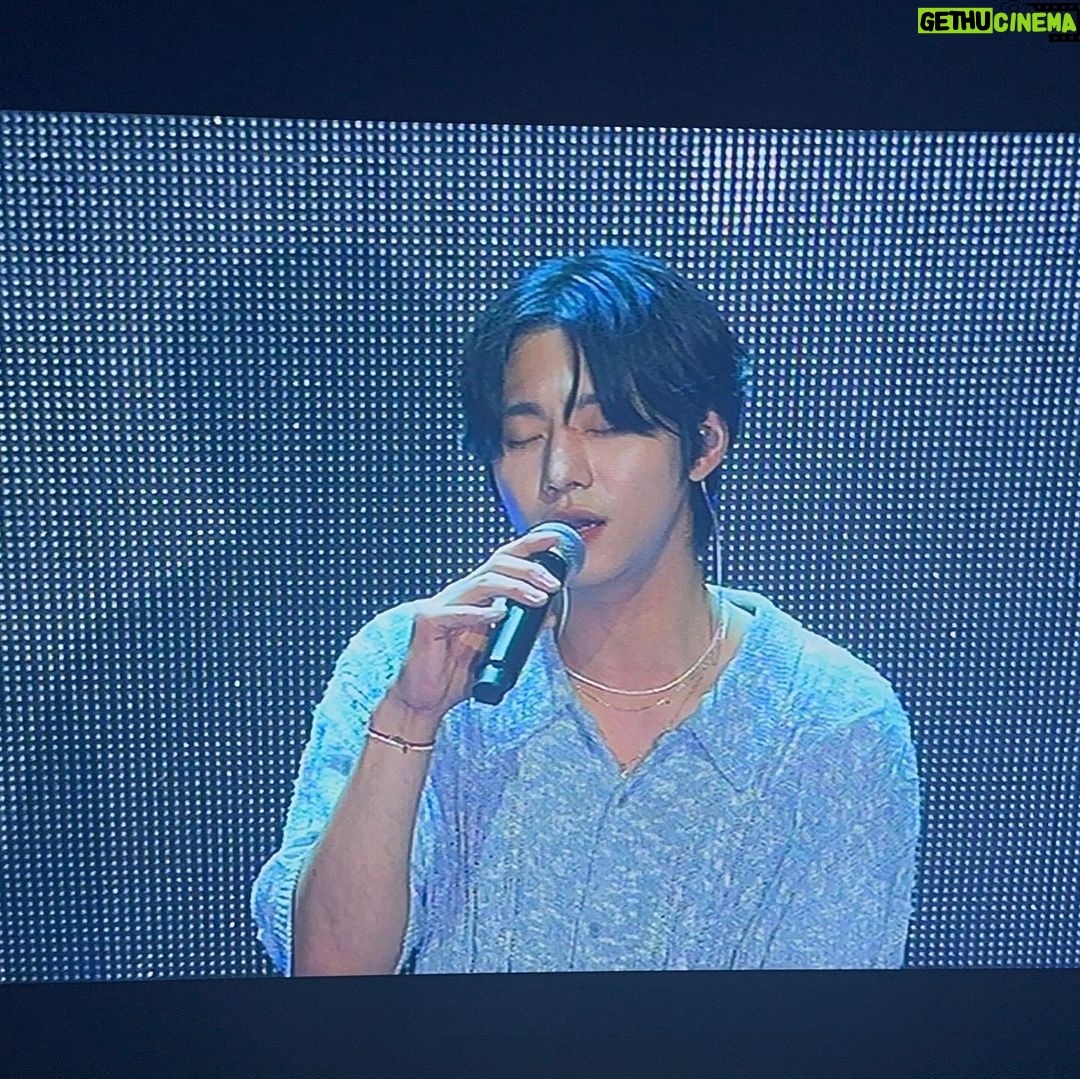 Ahn Hyo-seop Instagram - Love you Hong Kong❤️