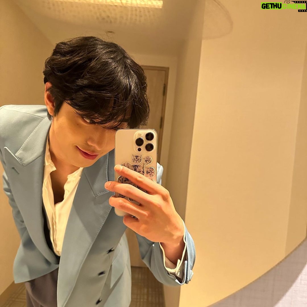 Ahn Hyo-seop - 4.1 Million Likes - Love you all❤️