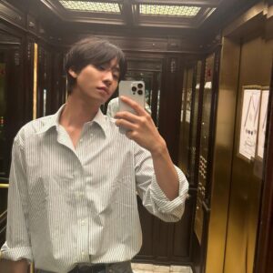 Ahn Hyo-seop Instagram - from across the world 😊