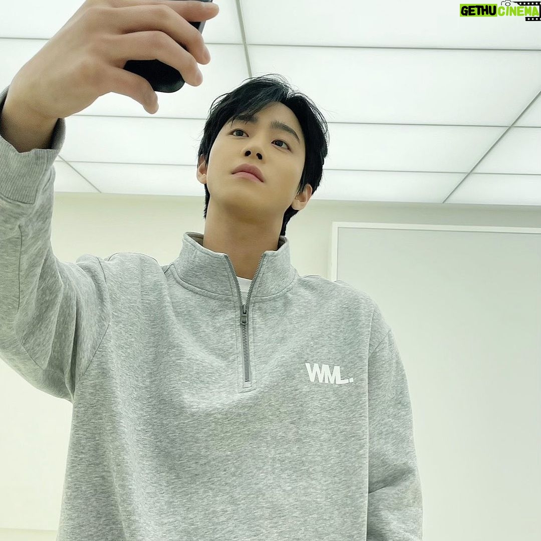 Ahn Hyo-seop - 3.4 Million Likes - goodevening