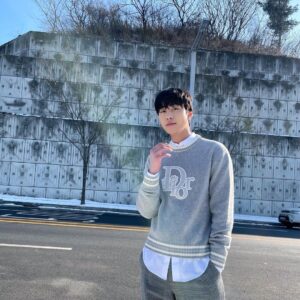 Ahn Hyo-seop Instagram - winter #Dior #DiorSpring23