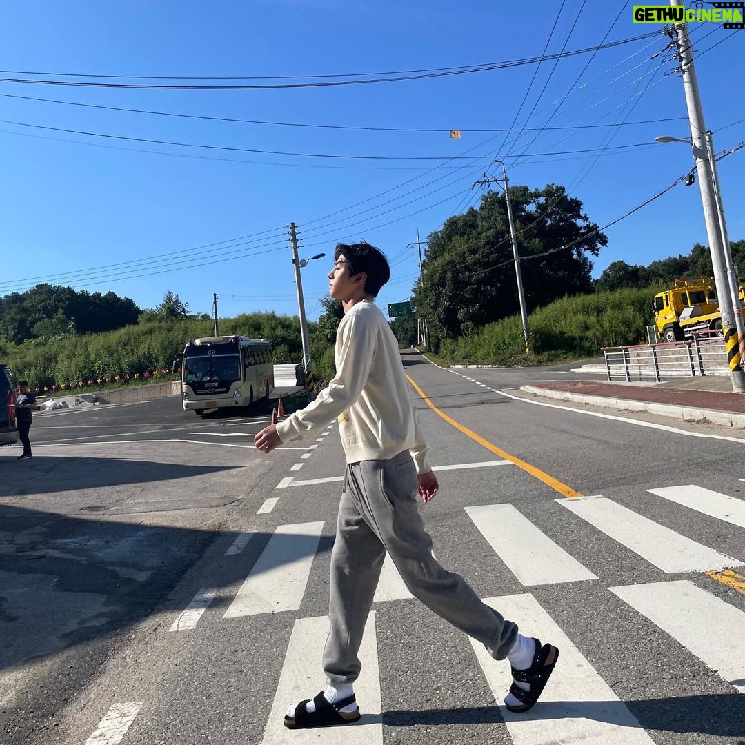 Ahn Hyo-seop - 2.9 Million Likes - #Dior #DiorWinter22 #DiorBirkenstock