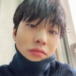Ahn Hyo-seop Instagram - 🤚