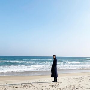 Ahn Hyo-seop Instagram - 사내맞선이 어제부로 막을 내렸습니다. 냉철하고 차갑던 태무가 하리를 만나 본인도 몰랐던 자기의 진짜 모습을 찾아갈 수 있었습니다. 비록 드라마는 끝이 났지만 둘의 행복은 이제부터 평생 이어져 나갈 거라고 믿습니다. 지금까지 사내맞선을 시청해 주셨던 모든 분들에게 정말 큰 감사를 드리고 싶습니다. 여러분이 계셨기에 저희가 존재할 수 있었습니다. 정말 감사합니다. 그리고 항상 웃음이 끊이지 않는 현장을 만들어주신 정말 '좋은 사람들'에게 감사하다고 전하고 싶습니다. 사내맞선을 통해 받은 모든 사랑은 제가 아닌 모든 분들의 진심 어린 노력과 애정을 통해 만들어진 거라고 생각합니다. 무엇보다 모든 순간이 정말 행복했습니다. 이 행복을 느끼게 해주신 모든 분들께 마지막으로 감사하다는 말 전하고 싶습니다.

I feel like I got more love than I deserve. It was all because of the dedication and hard work everyone put into this project. Thank you so much for all of your love and support. Although the drama ended, the story of Taemoo and Hari still goes on.