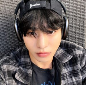 Ahn Hyo-seop Instagram - 🐰