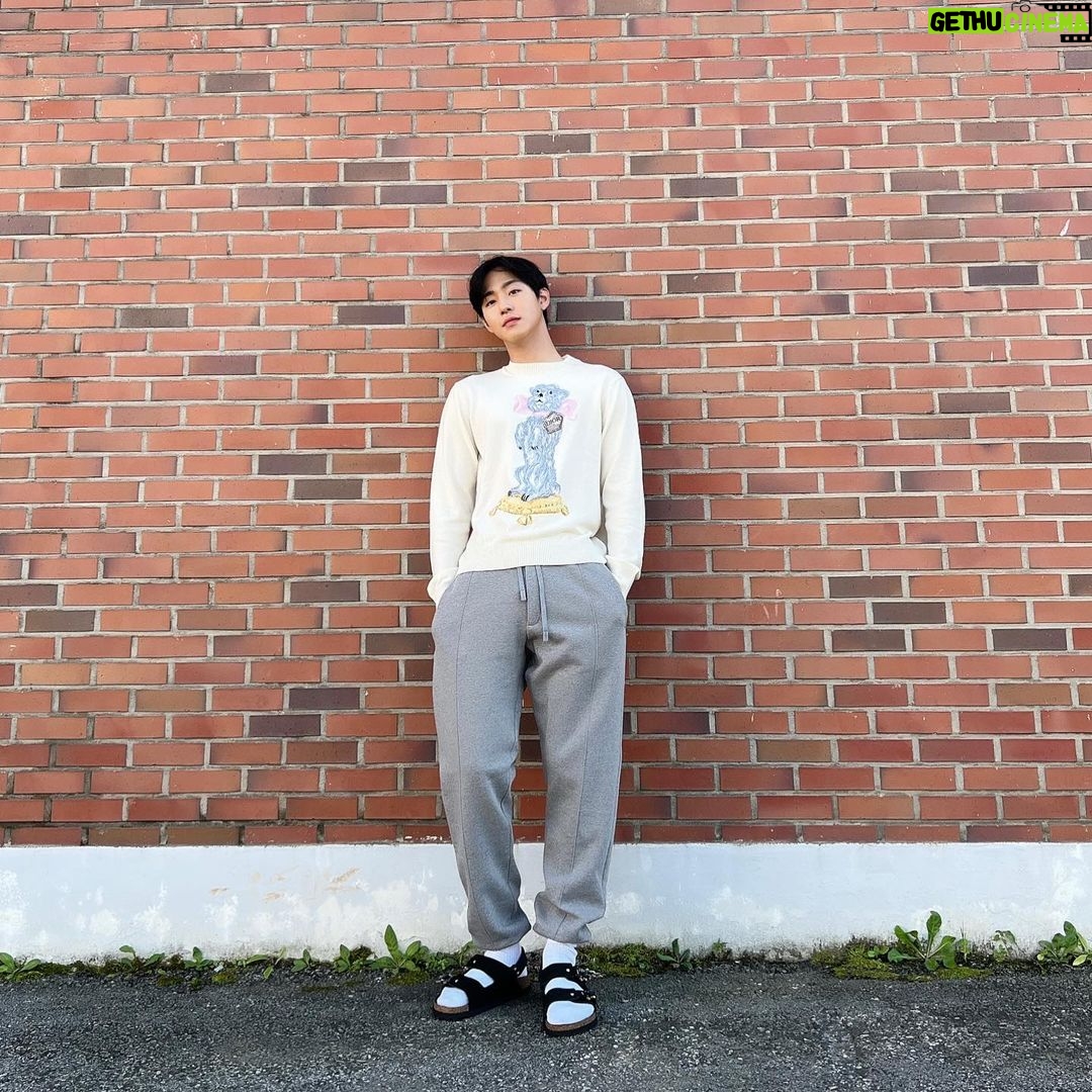 Ahn Hyo-seop - 2.9 Million Likes - #Dior #DiorWinter22 #DiorBirkenstock