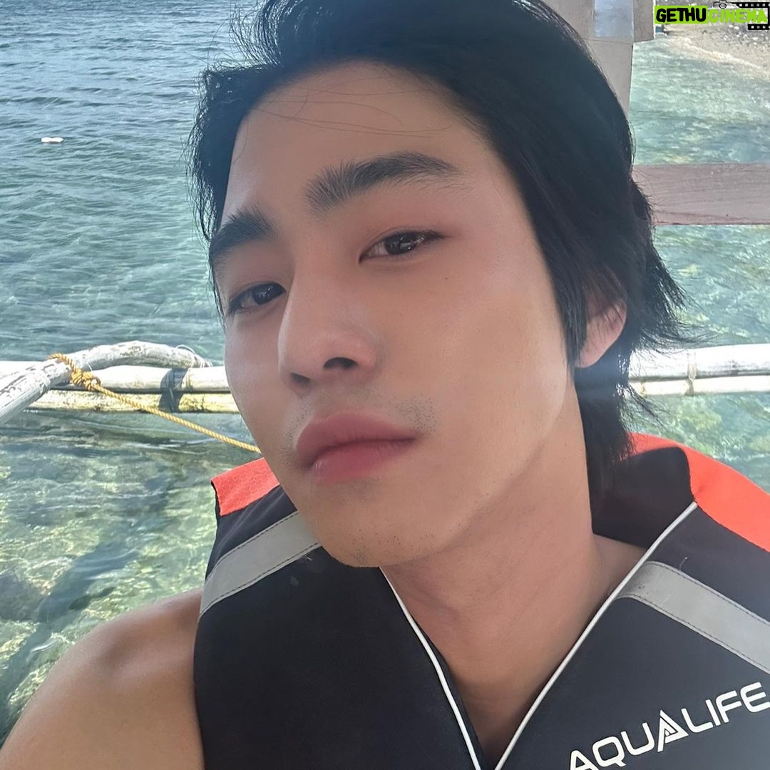Ahn Hyo-seop Instagram - Love you Philippines❤️ Thank you Bench❣️