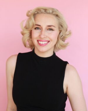 Aimee La Joie Instagram - I really wish my Mammaw could have seen me with this hair. Marilyn was her favorite 🤍 Absolutely loving my new hair @sandrastyleshair #aimeelajoie #blonde