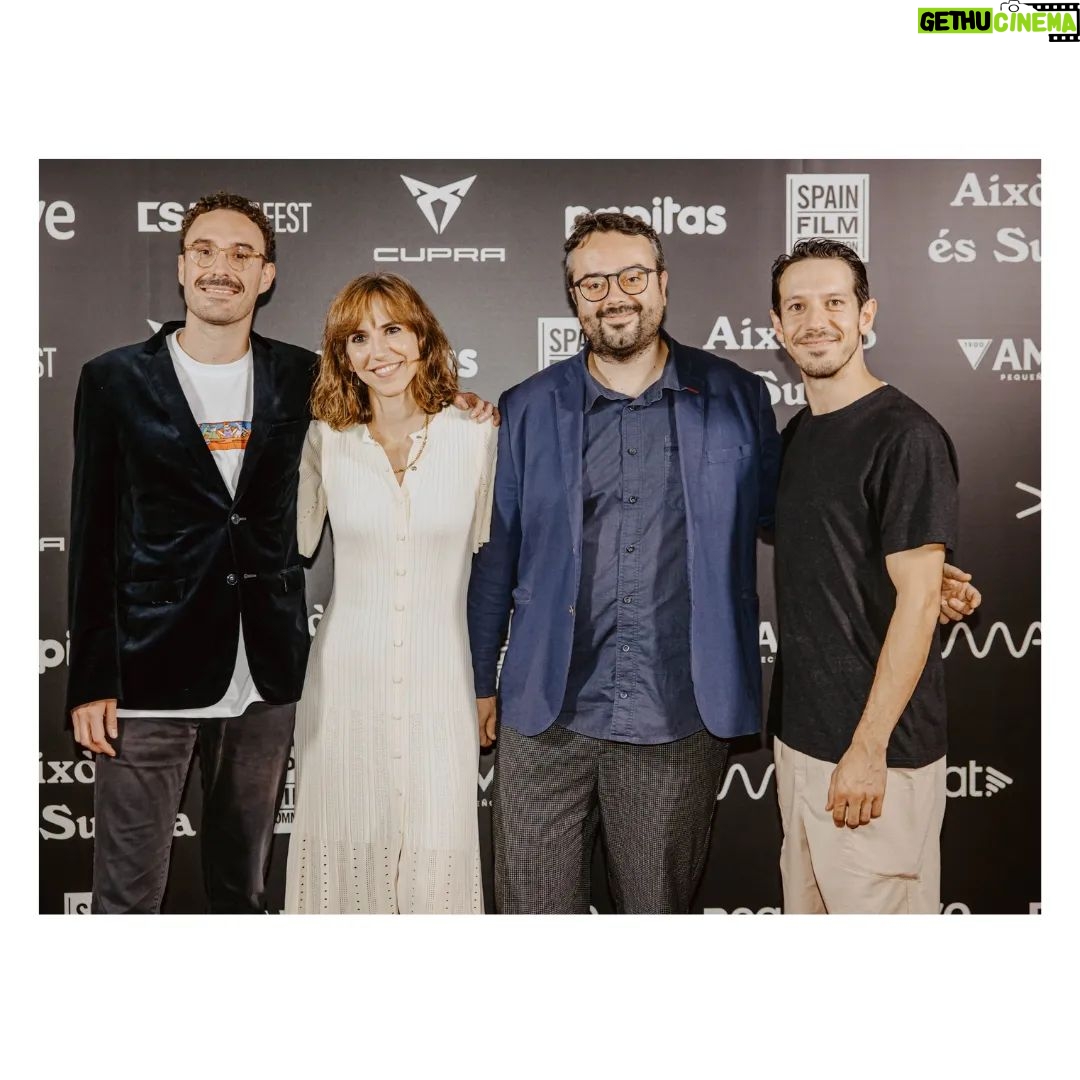 Aina Clotet Instagram - Ahir va ser una nit màgica. Moltes ganes que AIXÒ NO ÉS SUÈCIA arribi a tothom al Novembre. Gràcies @serielizadosmag , ha sigut meravellós inaugurar la 10 edició. Ayer fue una noche mágica. Muchas ganas de que ESTO NO ES SUECIA llegue a todo el mundo en Noviembre. Gracias @serielizadosmag , ha sido maravilloso inaugurar la 10 edición. @betumolero @tv3cat @rtveplay @victor_sala__ @funicularfilms @nanouk_films