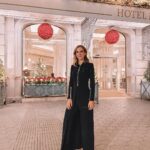 Aina Clotet Instagram – Cuando @dulceida te saca unas fotos;)

Gràcies @magazinelavanguardia, en especial a la inspiradora @joana_bonet i felicitats a tots els premiats. 💫

Estilismo @gilbertsolsonamerce 
👗 @tot_hom 
💍 @tousjewelry 
💅🏼 make up : @newlookbarcelona
