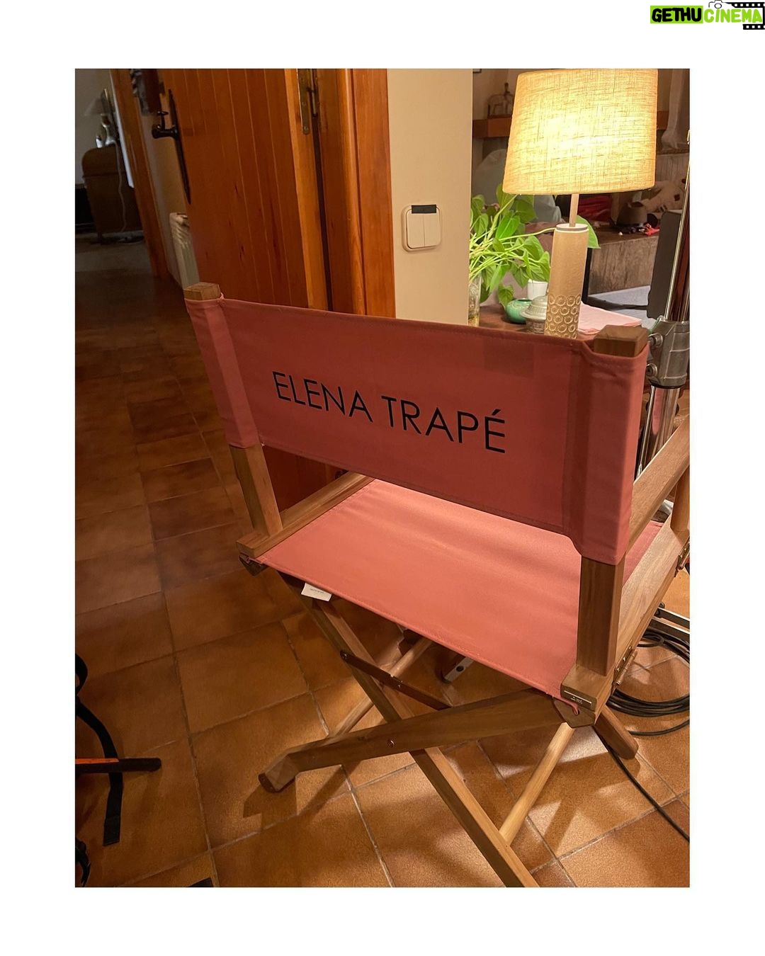 Aina Clotet Instagram - ELS ENCANTATS s’estrena avui al @festivalmalaga a la secció oficial. Vaig ser molt feliç rodant uns dies rodejada de gent tan talentosa i meravellosa. Molta sort a l’ @elenatrape i a tot l’equip que l’ha fet possible! ✨✨✨✨ ELS ENCANTATS se estrena hoy en el @festivalmalaga en la sección oficial. Fui muy feliz rodando unos días rodeada de gente tan talentosa y maravillosa. Mucha suerte a @elenatrape y a todo el equipo que la ha hecho posible. 🔥 @comingsoon_films #elsencantats
