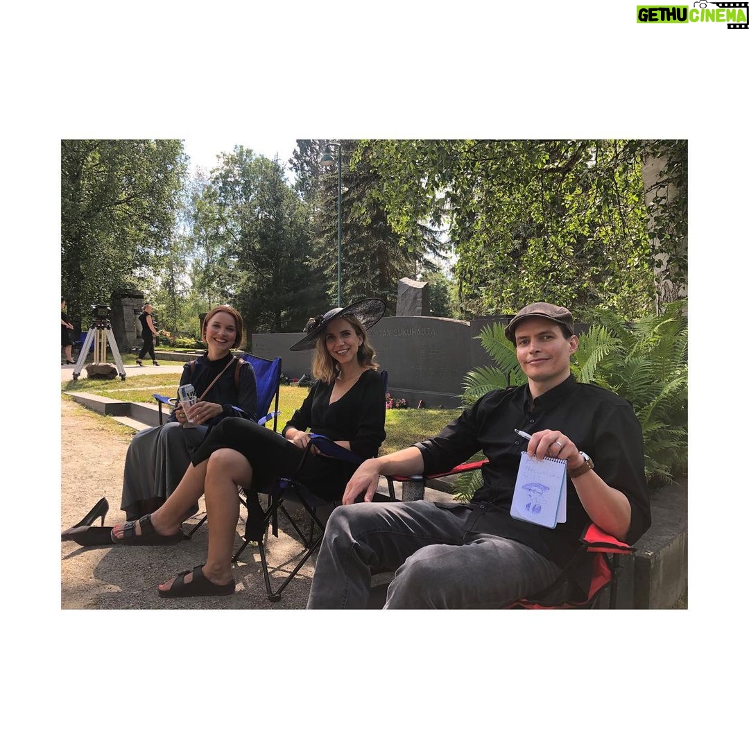 Aina Clotet Instagram - ENEMY OF THE PEOPLE ya está disponible en @enfilmin 🔥 It was an amazing project and I had the chance to work with such talented actors and an amazing director @mikkokuparinen NO OS LA PERDÁIS. 🙏🏽💥 ❤️ @lehtinen.roope @fire_monkey_productions @15lfilms 📷 by @alexsardaff ✨