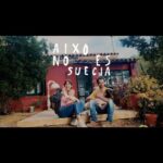 Aina Clotet Instagram - Aquesta és la capçalera de #AixòNoÉsSuècia feta per @wallijai_estudio ❤️. La sèrie creada per Valentina Viso, Daniel Gonzalez @mrsillywalks i jo mateixa té una música meravellosa original de @Remate i Guillermo Farré @wildhoney. La trobareu disponible aSpotify. M'encantarà saber si ja l'has començat a veure. -- Esta es la cabecera de #EstoNoEsSuecia hecha por @wallijai_estudio ❤️. Serie creada por Valentina Viso, Daniel Gonzalez y yo misma, la música es original de Remate y Guillermo Farré. Toda la banda sonora de la serie está disponible en Spotify. Me encantará saber si ya la has empezado a ver.