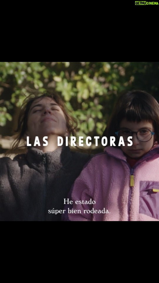 Aina Clotet Instagram - Avui s'estrena #AixòNoÉsSuecia a @som3cat i demà a @rtveplay i em fa molta il.lusió compartir aquesta peça centrada en les 4 directores. No tinc paraules suficients per agraïr a la Mar Coll tot el que he après d’ella. I la Celia Giraldo i la Sara Fantova van ser les millors companyes. Estem plenes de nervis i il·lusió. Aquest viatge al costat d'elles ha sigut increïble. La sèrie ja és vostra a partir d'avui, esperem que la gaudiu tant com nosaltres fent-la. — Hoy se estrena #EstoNoEsSuecia a @som3cat y mañana a @rtveplay y me hace mucha ilusión compartir esta pieza centrada en las 4 directoras. No tengo palabras suficientes pars agradecer a Mar Coll todo lo que he aprendido de ella. Y Celia Giraldo y Sara Fantova fueron las mejores compañeras. Estamos llenas de nervios e ilusión. Este viaje junto a ellas ha estado increíble. La serie ya es vuestra a partir de hoy, esperamos que la disfrutéis tanto como nosotros haciéndola. @noessuecia @celiagiraldo @sara.fantova #marcoll @funicularfilms @nanouk_films