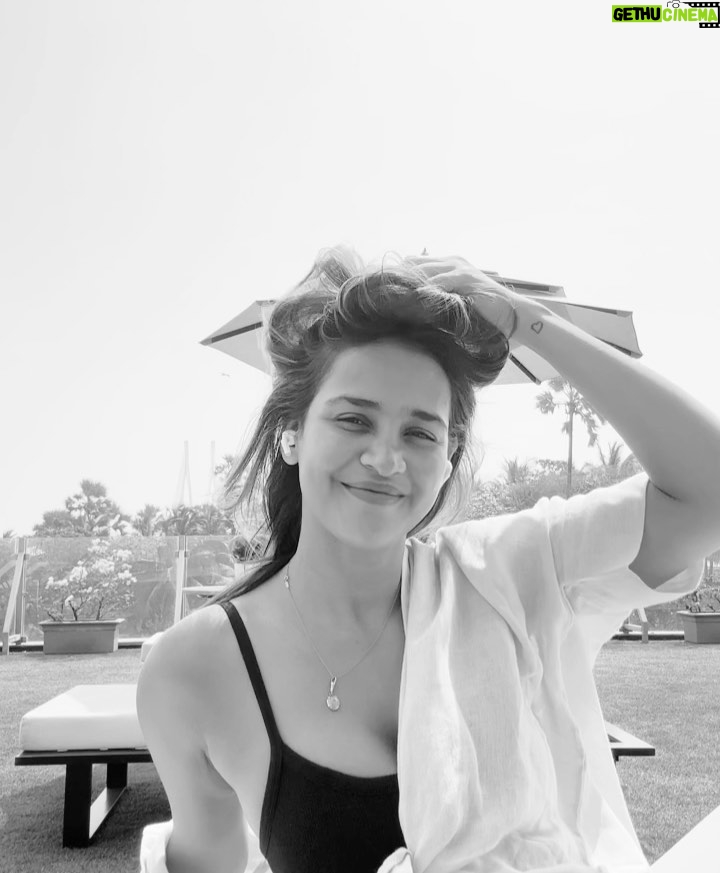 Aisha Sharma Instagram - Serving looks , not tea.