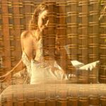 Aisha Sharma Instagram - 25.01.2024 - If I could pause time ✨💫 #incrediblygrateful 🎂 @amanwella_resort @aman #Amanwella #TheSpiritofAman #AmanResort #AmanFoodie Amanwella Resort Beach