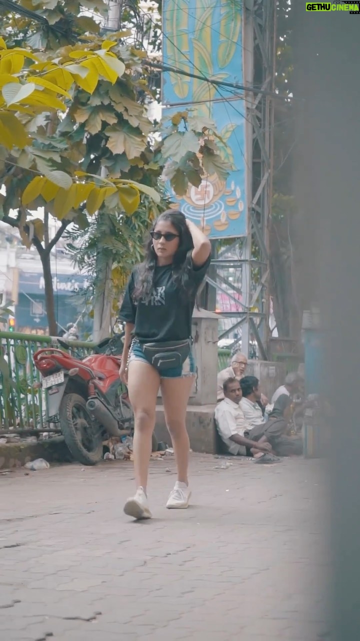 Aishwarya Krishnan Instagram - Cuz Iβm on top of the world! π Outfit: @ovrtrn VC: @rahulphotoxic . . . . . . . . . . . . . . . . . . #reels #reelsinstagram #trend #topoftheworld #fitnessmotivation #bike #motorbike #avenger #style #dhanteras #diwali #ovrtrn #activewear #collaboration #ad #starbucks #personaltrainer #fitnessmodel #reelitfeelit #kolkatafitness