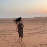 Aishwarya Krishnan Instagram - Some shampoo ad 👱‍♀️🤣 #throwback #instaphoto #instaclick #missvacation #holiday #vacation #dubai #dessertsafari