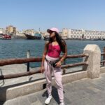 Aishwarya Krishnan Instagram - Always been a Pink-Pink 🍓 #travel #vacation #dubai #dubaidiaries #travelgram #instaphoto #instapic #instagood #style #fashion #poser Bur Dubai