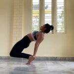 Aishwarya Krishnan Instagram - Train Mindfully, Slowly and Smartly! Some Mobility work for the soul 🤸🏻‍♂️ . . . . . . . . . . . . . . . . . . . . . . . . . . . . . #reels #reelsinstagram #reelitfeelit #fitnessreels #mobility #mobilitydrills #strengthtraining #personaltrainer #personaltraining #bodyshapes #flexibility #mindful #coretraining #mindmysclecoordination #functionaltraining #move #movement #movementismedicine Southern Avenue