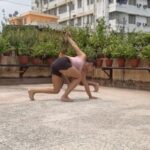 Aishwarya Krishnan Instagram - 🌸 🌸🌸🌸🌸 #flow #animalflow #functionalmovement #move #movement #fitness #movementismedicine #meditation #calm #motivation