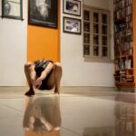 Aishwarya Krishnan Instagram - Always been a crazy crazy child 💃🌸 #flow #eveningflow #animalflow #personaltrainer #personalcoach #personaltraining #fitness #move #movement #motivation #stayfit #fitnessfreak #fitnessenthusiast #animalflowinromania #thestrengthsquad_by_aishwarya Southern Avenue