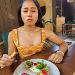 Aishwarya Krishnan Instagram - Busy being an avocado gurl 🥑 #vacation #goa #holiday #love #laugh Goa