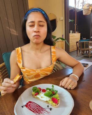 Aishwarya Krishnan Instagram - Busy being an avocado gurl 🥑

#vacation #goa #holiday #love #laugh