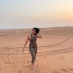 Aishwarya Krishnan Instagram - Some shampoo ad 👱‍♀️🤣 #throwback #instaphoto #instaclick #missvacation #holiday #vacation #dubai #dessertsafari