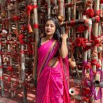 Aishwarya Krishnan Instagram - Shubho Maha Ashtami 💕 . . . . . . . . . . . . . . #durgapuja #indian #ethnic #kolkatadiaries #pandal #durgapuja2022 #maadurga #mahaashtami #saree Shiv Mandir