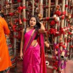 Aishwarya Krishnan Instagram - Shubho Maha Ashtami 💕 . . . . . . . . . . . . . . #durgapuja #indian #ethnic #kolkatadiaries #pandal #durgapuja2022 #maadurga #mahaashtami #saree Shiv Mandir