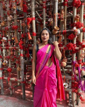 Aishwarya Krishnan Instagram - Shubho Maha Ashtami 💕

.
.
.
.
.
.
.
.
.
.
.
.
.
.
#durgapuja #indian #ethnic #kolkatadiaries #pandal #durgapuja2022 #maadurga #mahaashtami #saree