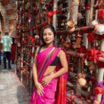 Aishwarya Krishnan Instagram - Shubho Maha Ashtami 💕 . . . . . . . . . . . . . . #durgapuja #indian #ethnic #kolkatadiaries #pandal #durgapuja2022 #maadurga #mahaashtami #saree Shiv Mandir