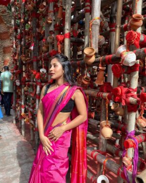 Aishwarya Krishnan Instagram - Shubho Maha Ashtami 💕

.
.
.
.
.
.
.
.
.
.
.
.
.
.
#durgapuja #indian #ethnic #kolkatadiaries #pandal #durgapuja2022 #maadurga #mahaashtami #saree