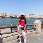Aishwarya Krishnan Instagram - Always been a Pink-Pink 🍓 #travel #vacation #dubai #dubaidiaries #travelgram #instaphoto #instapic #instagood #style #fashion #poser Bur Dubai