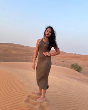 Aishwarya Krishnan Instagram - Live. 

#travel #vacation #traveldiaries #dubai #dubaivacation #familyvacation #trainer #desert #desertsafari #dubaidesert #dubaisesertsafari #pose #model #poser