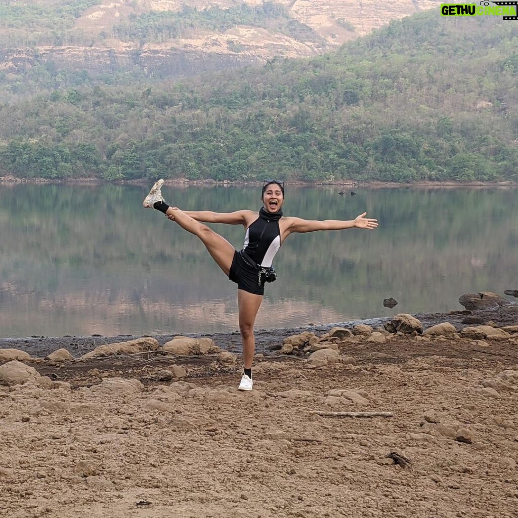 Aishwarya Krishnan Instagram - Need this much Holiday 💁‍♀️ #holiday #throwback #vacation #fun #vacaying #travel #traveldiaries #trekking #fitness #fitnesstrainer #run #adventure #fitwomen