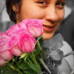 Aishwarya Krishnan Instagram – @ar_mo54 just catching me candid in The City Of Joy! 💕

#kolkata #cityofjoy #kolkataphotography #instapic #instagood #prettyflowers Kolkata – The City of Joy