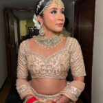 Aishwarya Krishnan Instagram - Thoroughly enjoyed being a Bride ❤️ Make up: @ayushiaroramakeup thank you for the best make up 🤗 . . . . . . . . . . . #reels #reelsinstagram #reelitfeelit #bride #bridalmakeup #love #wedding #marriage #bigfatindianwedding