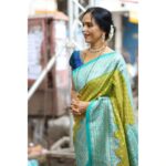 Aishwarya Narkar Instagram - 💕🫰 📸♥️@snehilcam_ (v.c. n edit) Jwellery. @ovees_art_jewellery ❣️ #aishwaryanarkar #diwalipahat #latepost🥹 #maharashtrianjwellery #fashionstyle #instafashion #instagram