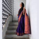 Aishwarya Narkar Instagram - ❤️❤️❤️ Thank you @manaskasar for capturing this beautifully 😘❤️ Shop my look @ Garcia Collections giving reference of this post and get 5% off on the Saree.*kalanjali paithani* *Running blouse* *All over butta* *Best Quality soft silk material* VRD33227521000062 #aishwaryanarkar #sareestyling #saree#traditional #maharashtrian #bluevibes #instafashion #instagram #instafamily