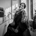 Aishwarya Narkar Instagram - ❣️🖤🤍 #aishwaryanarkar #saree #sareelove #blacksaree #maharasthrian #instafashion #instagram