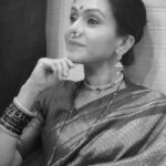 Aishwarya Narkar Instagram - Flaunting... #aishwaryanarkar #maharasthrian#traditional #instagood #instapost #instagram#instafashion