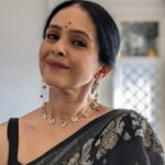 Aishwarya Narkar Instagram - ❤️ #aishwaryanarkar #blacksaree #traditional #jwellery #instafashion #instagram Jwellery @ovees_art_jewellery ❤️