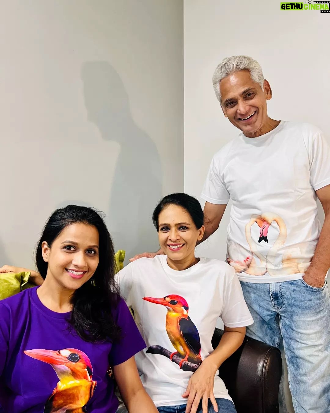 Aishwarya Narkar Instagram - For more such cool Tshirts check @junglebaaz page..!! DM to order..!! Thank you #trending #apparel #tshirts #marathiactress #marathiactors #viral #aishwaryanarkar #ashwinikasar #avinashnarkar #naturelovers