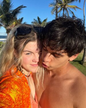 Ajay Friese Instagram - in 8th grade I was OBSESSED with hermit crabs #truestory 🐚🦀