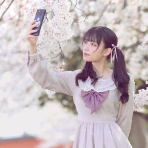 Akari Akase Instagram - 早く桜の時期になって欲しいな~❀·°

#あかせあかり 
#桜 
#ポートレート 
#cherryblossom 
#ピンクの世界

𝙵𝙰𝚂𝙷𝙸𝙾𝙽👗♡
ﾜﾝﾋﾟｰｽ #secrethoney