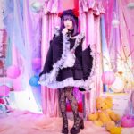 Akari Akase Instagram - #その着せ替え人形は恋をする エンディングテーマ#恋ノ行方 のMVが #あかせあかり YouTubeにて公開されました❣️ #サブスク 先行配信も開始しております🙌🏻✨ ストーリーのハイライトから飛べる様にしてあるのでそちらから飛んで下さい📢 海夢だけでなく、雫たん、ブラックロベリアも#コスプレ していてそれぞれ表情やメイク、雰囲気も違っているのでここが拘りポイントでは…!?という所を沢山見つけてみて下さい(ᐡ ̥_ ̫ _ ̥ᐡ)🤍 #デビューシングル #mv解禁 #着せ恋 #アニソン #mydressupdarling ©福田晋一/SQUARE ENIX·「着せ恋」製作委員会