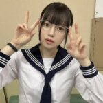 Akari Akase Instagram - 本日8/25(金) よる22:00~ #TBSドラマ #トリリオンゲーム 第7話 放送です！ 今週も是非チェックしてください👓 見逃しちゃったよって方はサブスクでもチェックできますので是非💫 メガネかちゃかちゃしてる時に撮ってたから謎ピースです✌🏻 放送後TikTokLIVE、YouTubeLIVEもしますので是非~❕ #あかせあかり #セーラー服