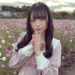 Akari Akase Instagram - 世界で1番お姫様👑？ #あかせあかり #コスモス畑 #見てきた ✨ 𝙵𝙰𝚂𝙷𝙸𝙾𝙽👗♡ ﾜﾝﾋﾟｰｽ.ﾌﾞﾛｰﾁ #amavel